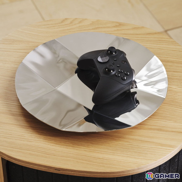 IKEAとXBOXのコラボコレクション「YXSTABY/イクススタビ」が発売!サムスティック型スツールや方向パッドモチーフのクッションなど全9製品がラインナップの画像