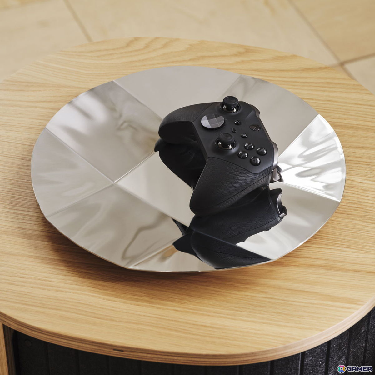 IKEAとXBOXのコラボコレクション「YXSTABY/イクススタビ」が発売！サムスティック型スツールや方向パッドモチーフのクッションなど全9製品がラインナップの画像5