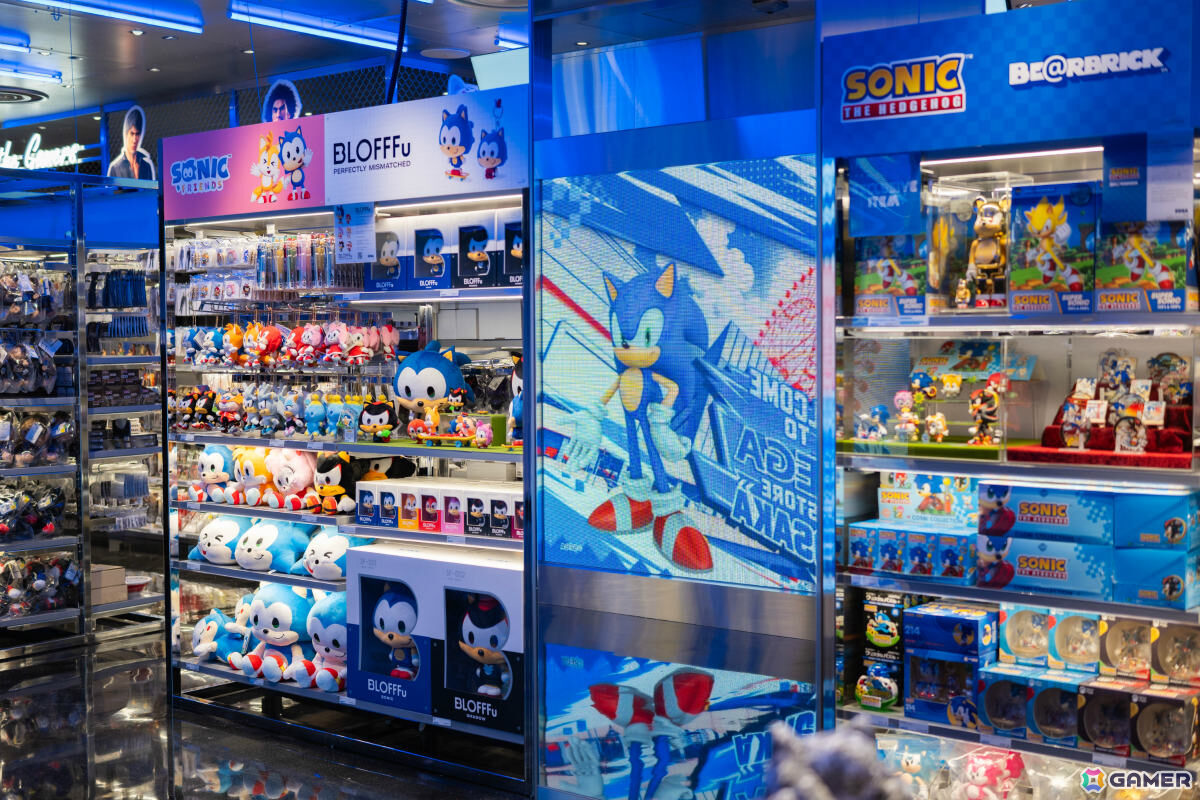「SEGA STORE OSAKA」が心斎橋PARCOにグランドオープン!ソニック×コラージュアーティスト・河村康輔氏のぬいぐるみなど限定商品の一部も紹介の画像