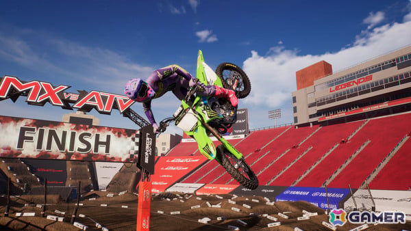 「MX vs ATV Legends」決勝戦をテーマにしたDLC「Triple Clash SX Finals」が配信！これまでに身につけたテクニックが試されるの画像8