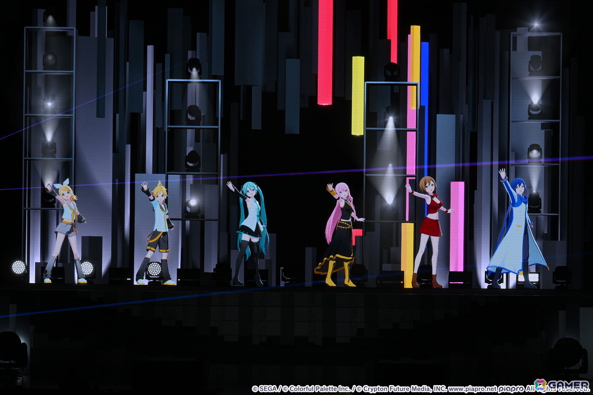 「プロセカ6th感謝祭」DAY1レポート!ミクたちの必殺技(?)が繰り出された朗読劇やソロ歌唱、ワールドリンクイベント楽曲も披露されたライブステージで盛り上がるの画像
