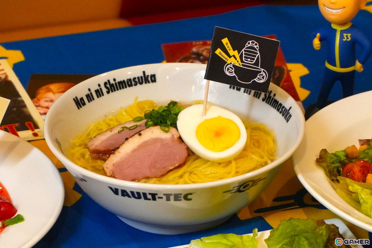 「ナニニシマスカ?」あの有名なタカハシのヌードルが食べられる!「フォールアウト」内に登場する料理を再現したフードの数々や先行販売のグッズなどもの画像