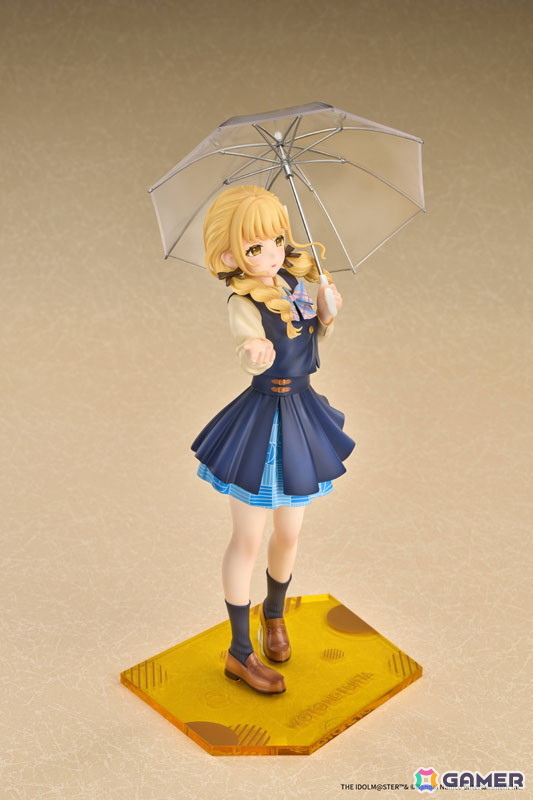 「学マス」より藤田ことねが「雨上がりのアイリス」の特訓前姿でスケールフィギュアになって登場！三つ編みの細部やスカートのしわまで丁寧にディテールを表現の画像