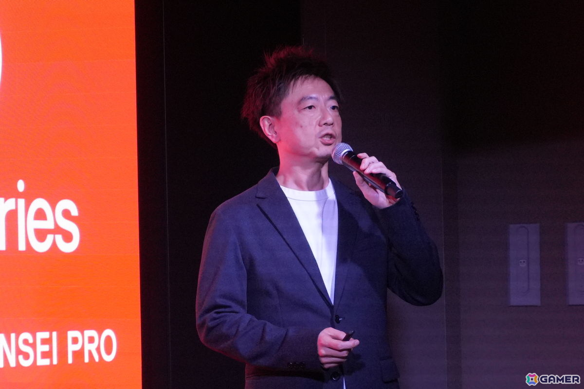 石井靖人氏