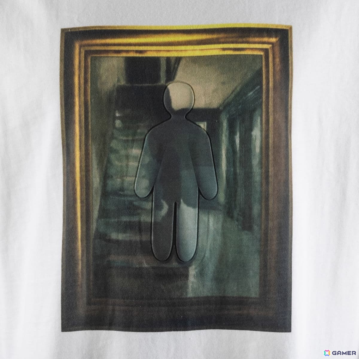 「めっちゃカメレオン」のTシャツがSuperGroupiesより発売！絵画の中に潜むプレイヤーと印象的なエモートを取り入れたデザインに注目の画像5