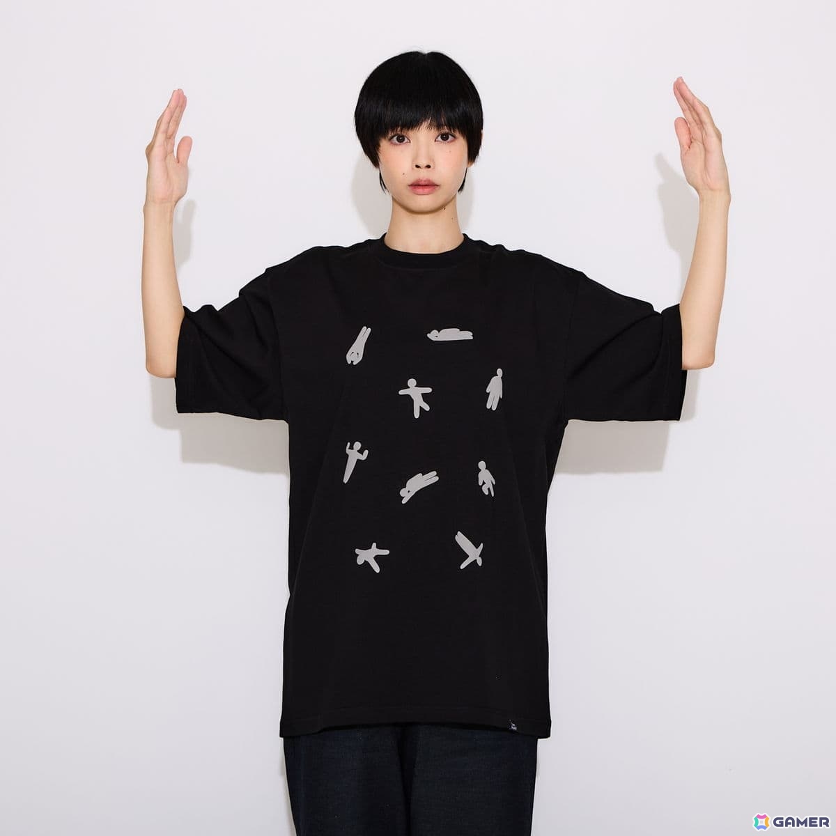 「めっちゃカメレオン」のTシャツがSuperGroupiesより発売！絵画の中に潜むプレイヤーと印象的なエモートを取り入れたデザインに注目の画像