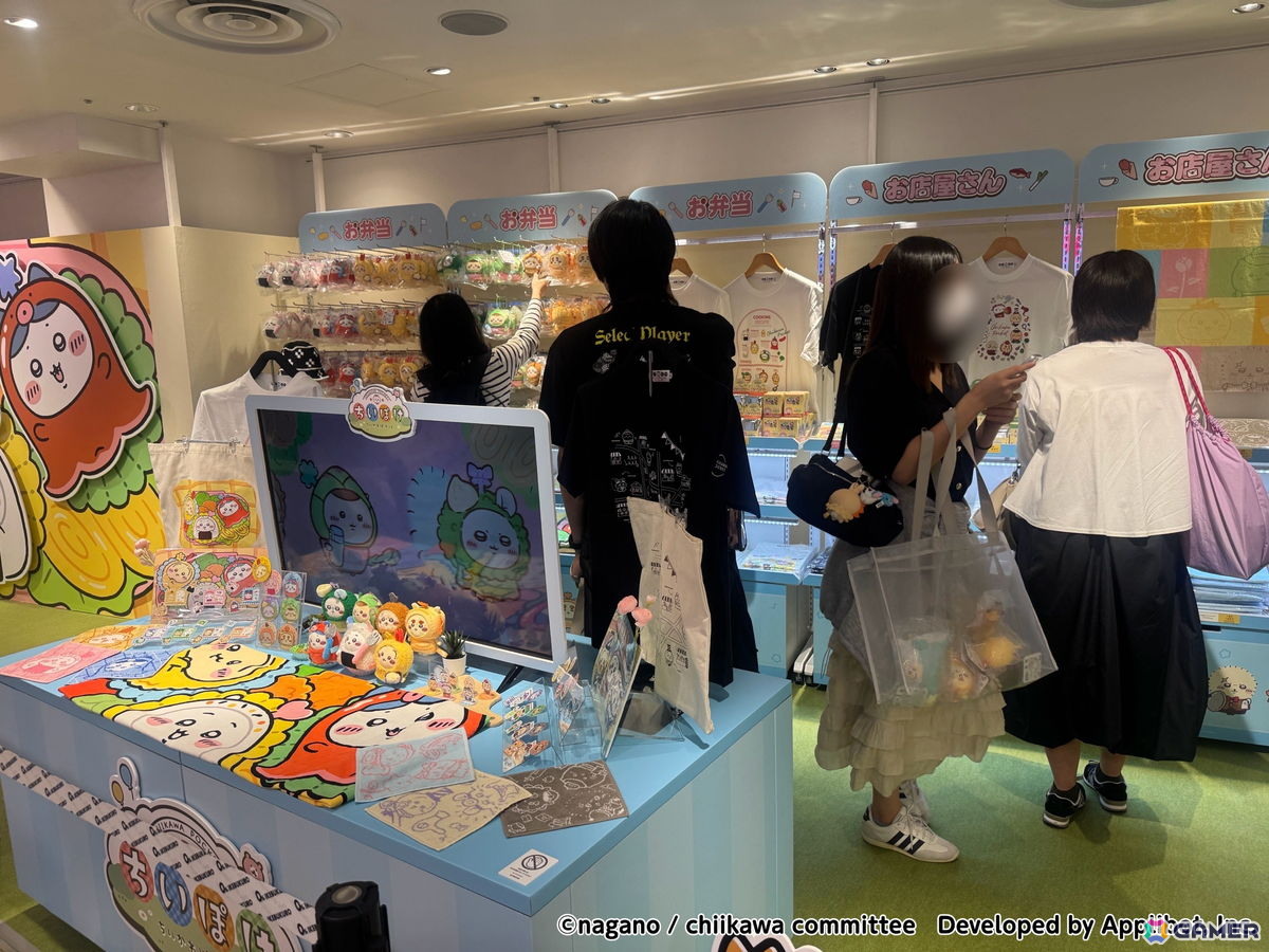 「ちいぽけ」公式グッズ第4弾の販売が行われるポップアップストアのフォトレポートが到着！お店屋さんとお弁当モチーフのグッズがずらりの画像1